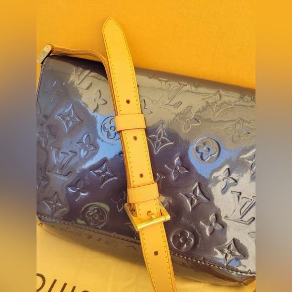 Indigo Monogram Vernis Thompson Street Bag - Picture 4 of 16